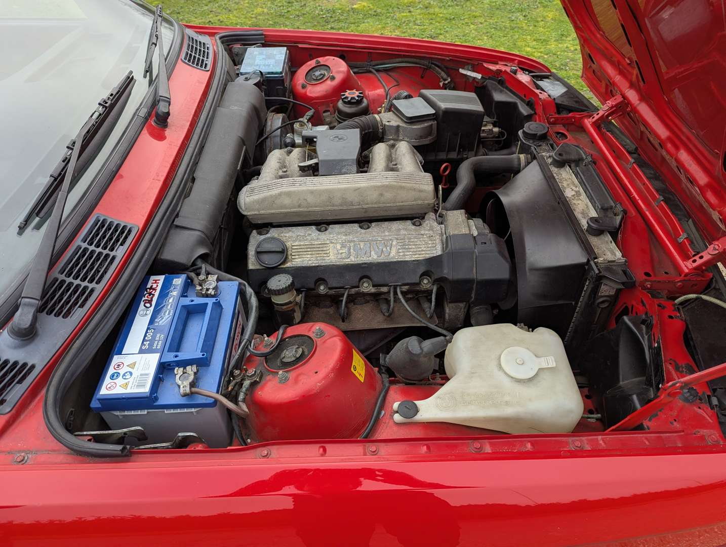 <p>1990 BMW 316I E30</p>