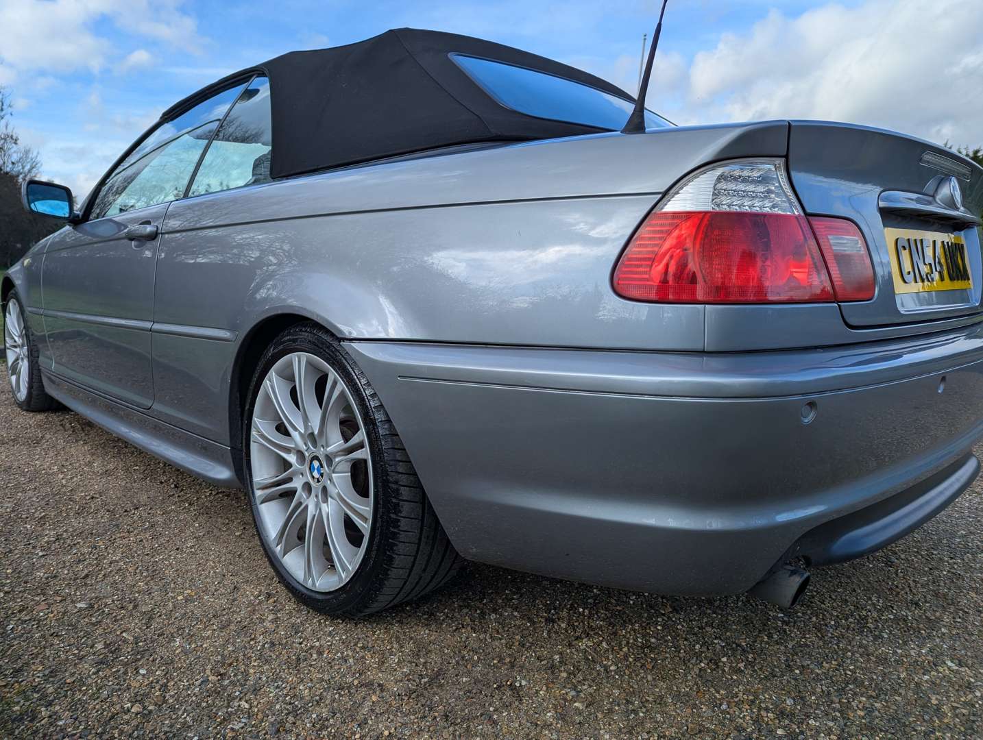 <p>2004 BMW 318I E46 CONVERTIBLE AUTO</p>