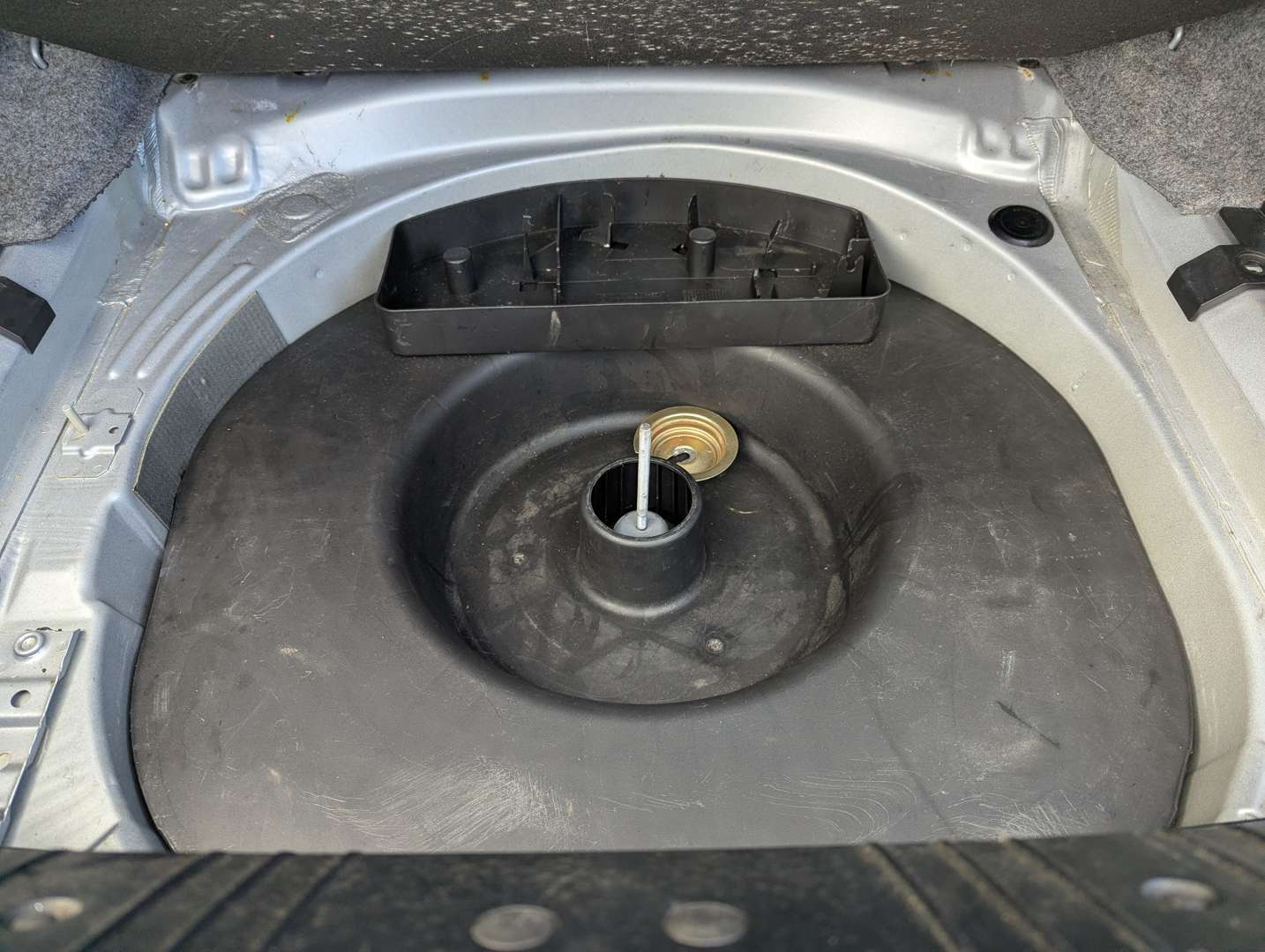 <p>2004 BMW 318I E46 CONVERTIBLE AUTO</p>