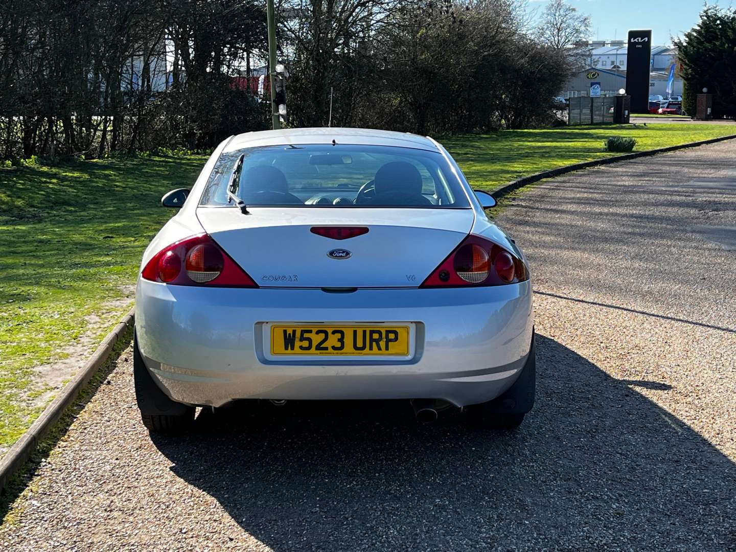 <p>2000 FORD COUGAR 2.5 V6 VX</p>