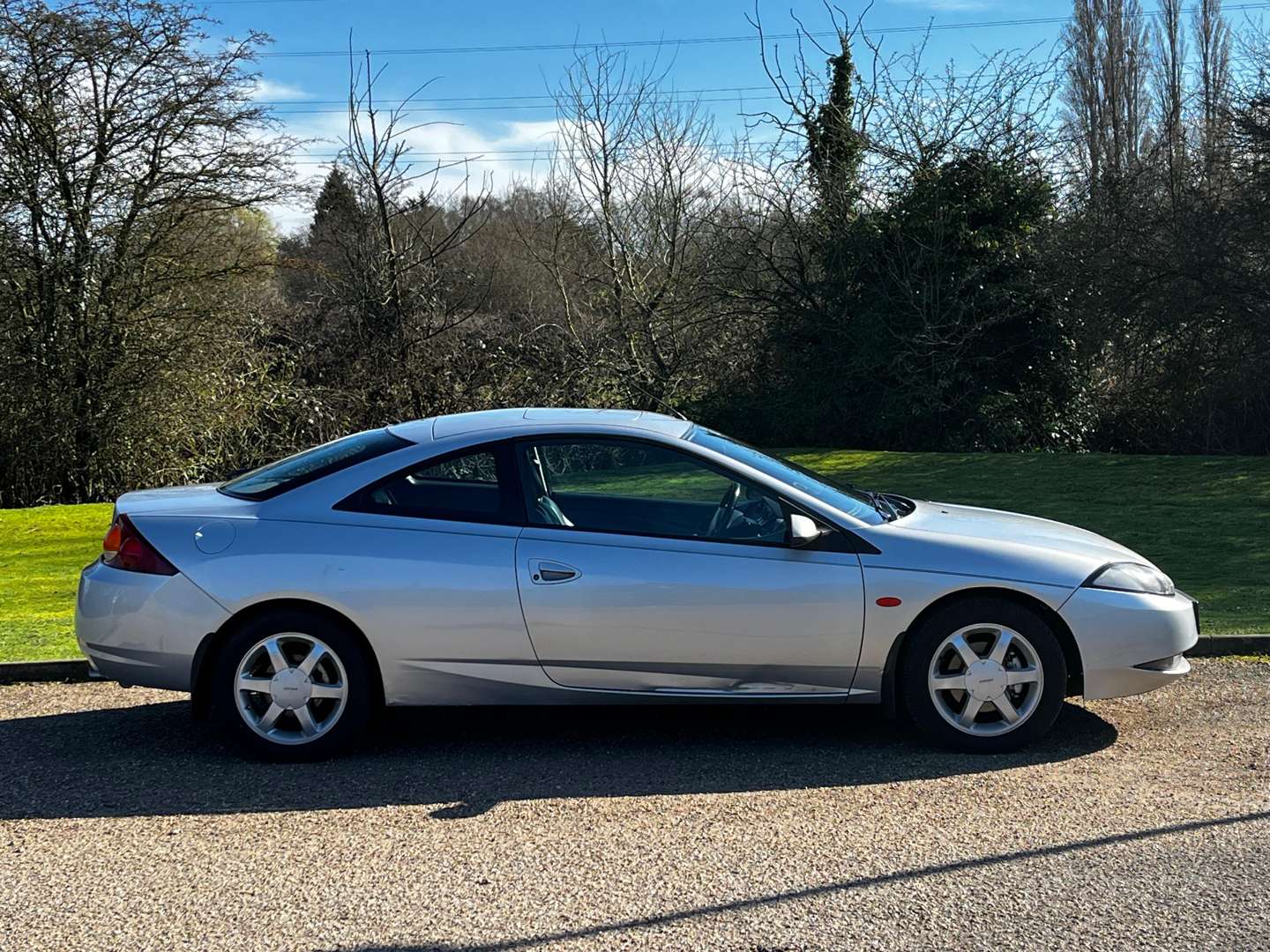 <p>2000 FORD COUGAR 2.5 V6 VX</p>