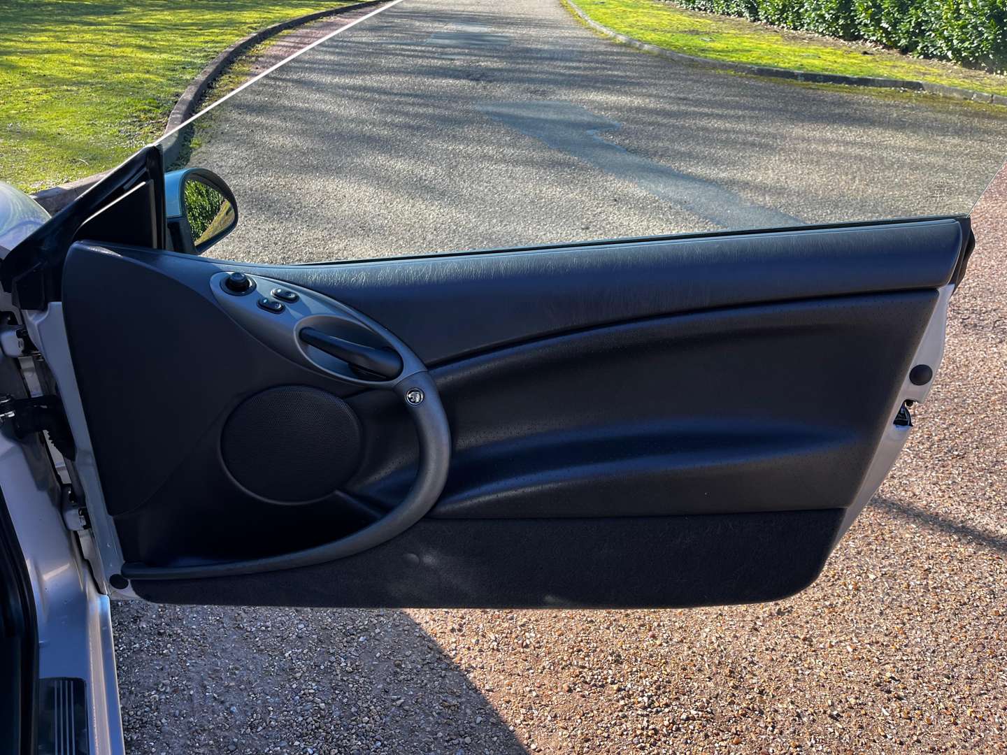 <p>2000 FORD COUGAR 2.5 V6 VX</p>