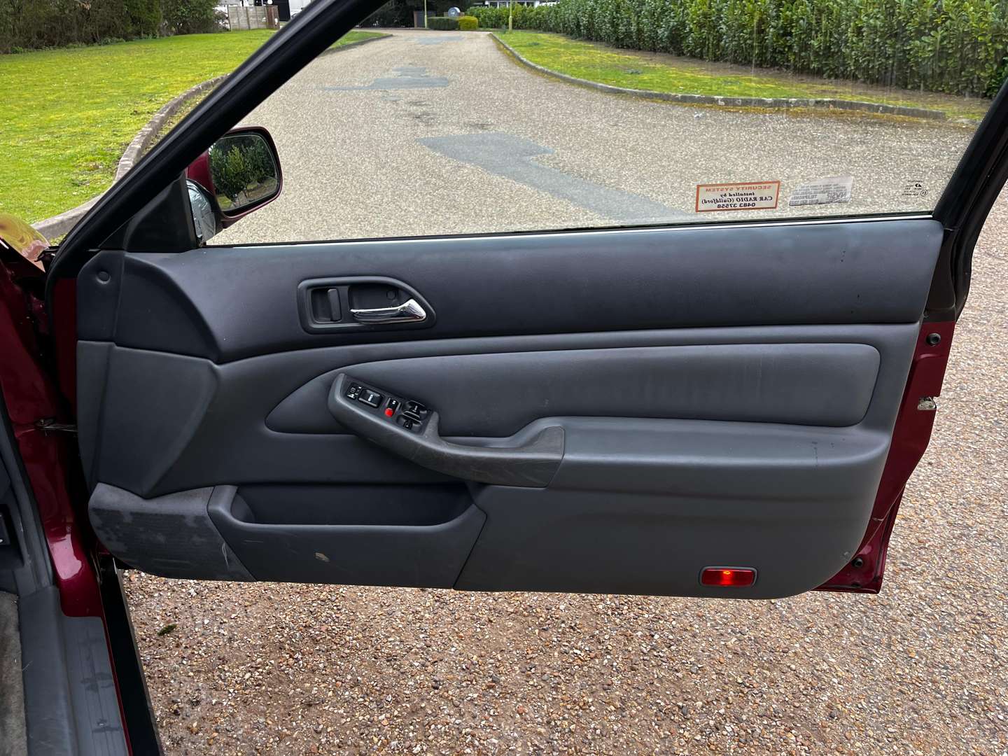 <p>1995 HONDA ACCORD ES COUPE</p>