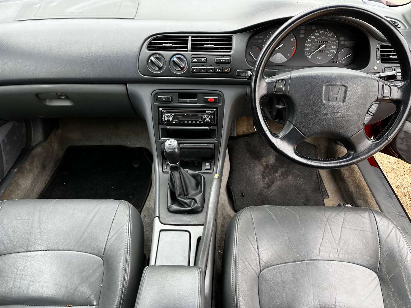 <p>1995 HONDA ACCORD ES COUPE</p>