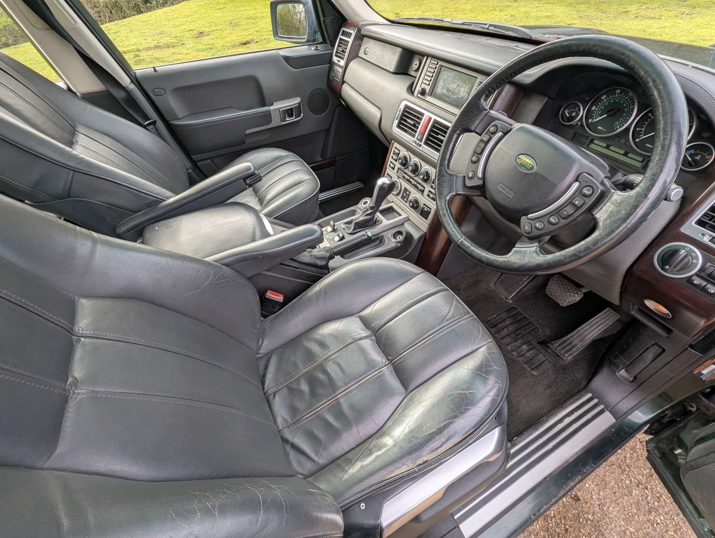 <p>2004 RANGE ROVER VOGUE V8 AUTO</p>