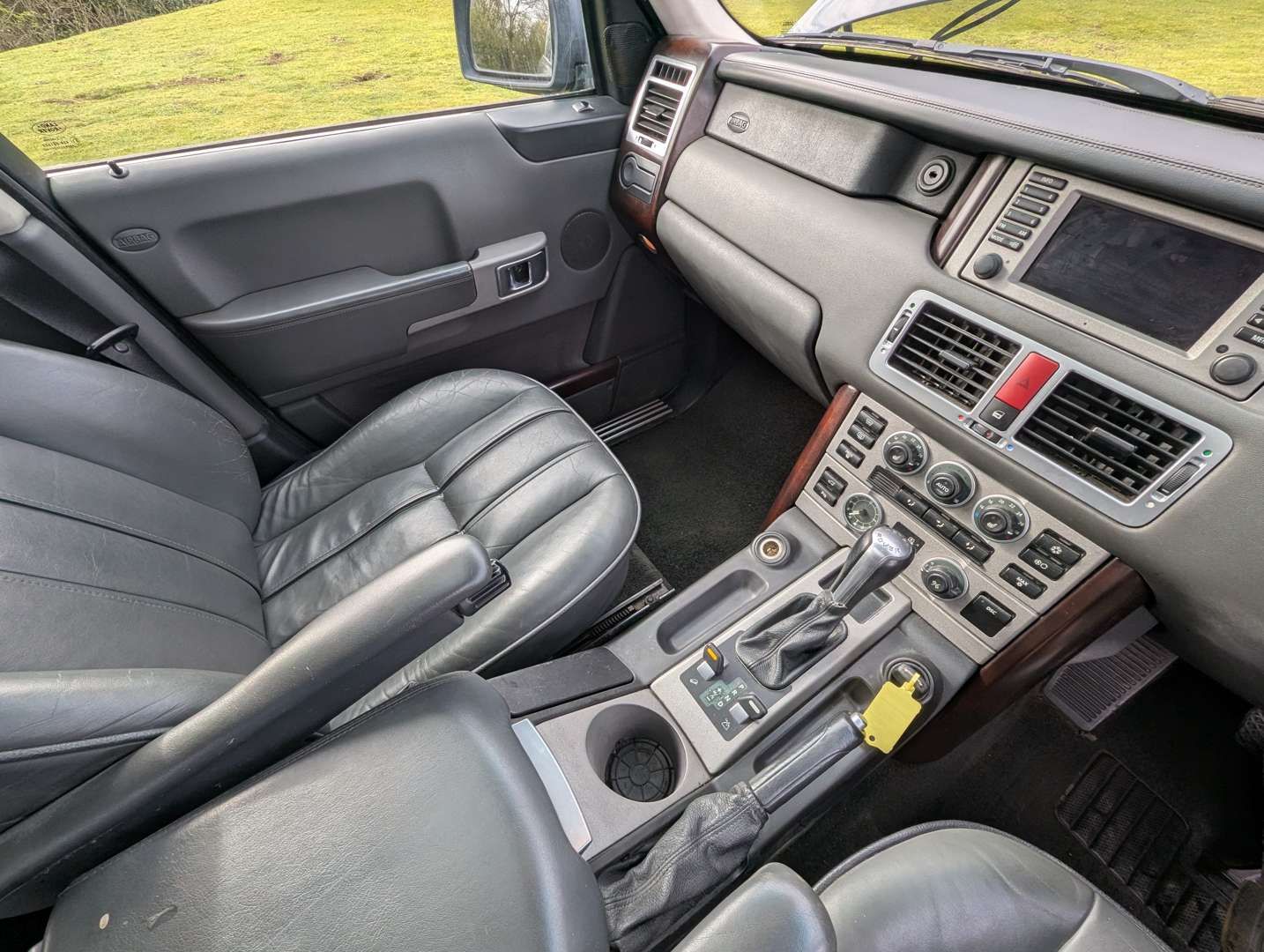 <p>2004 RANGE ROVER VOGUE V8 AUTO</p>