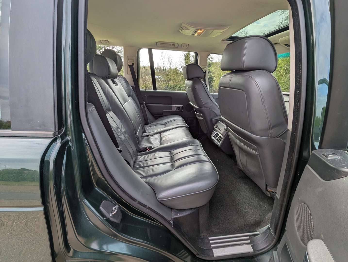 <p>2004 RANGE ROVER VOGUE V8 AUTO</p>