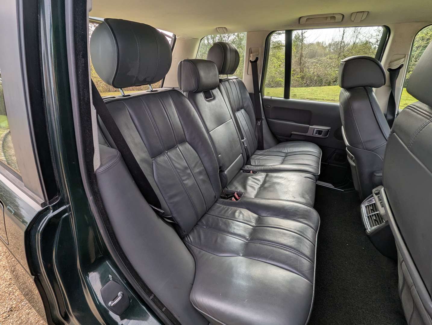 <p>2004 RANGE ROVER VOGUE V8 AUTO</p>