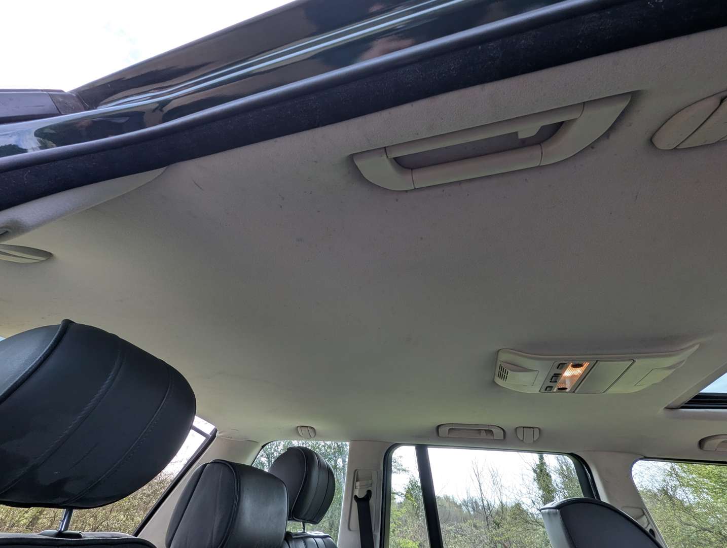 <p>2004 RANGE ROVER VOGUE V8 AUTO</p>