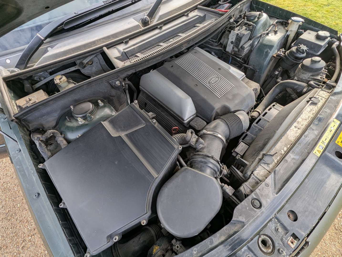 <p>2004 RANGE ROVER VOGUE V8 AUTO</p>