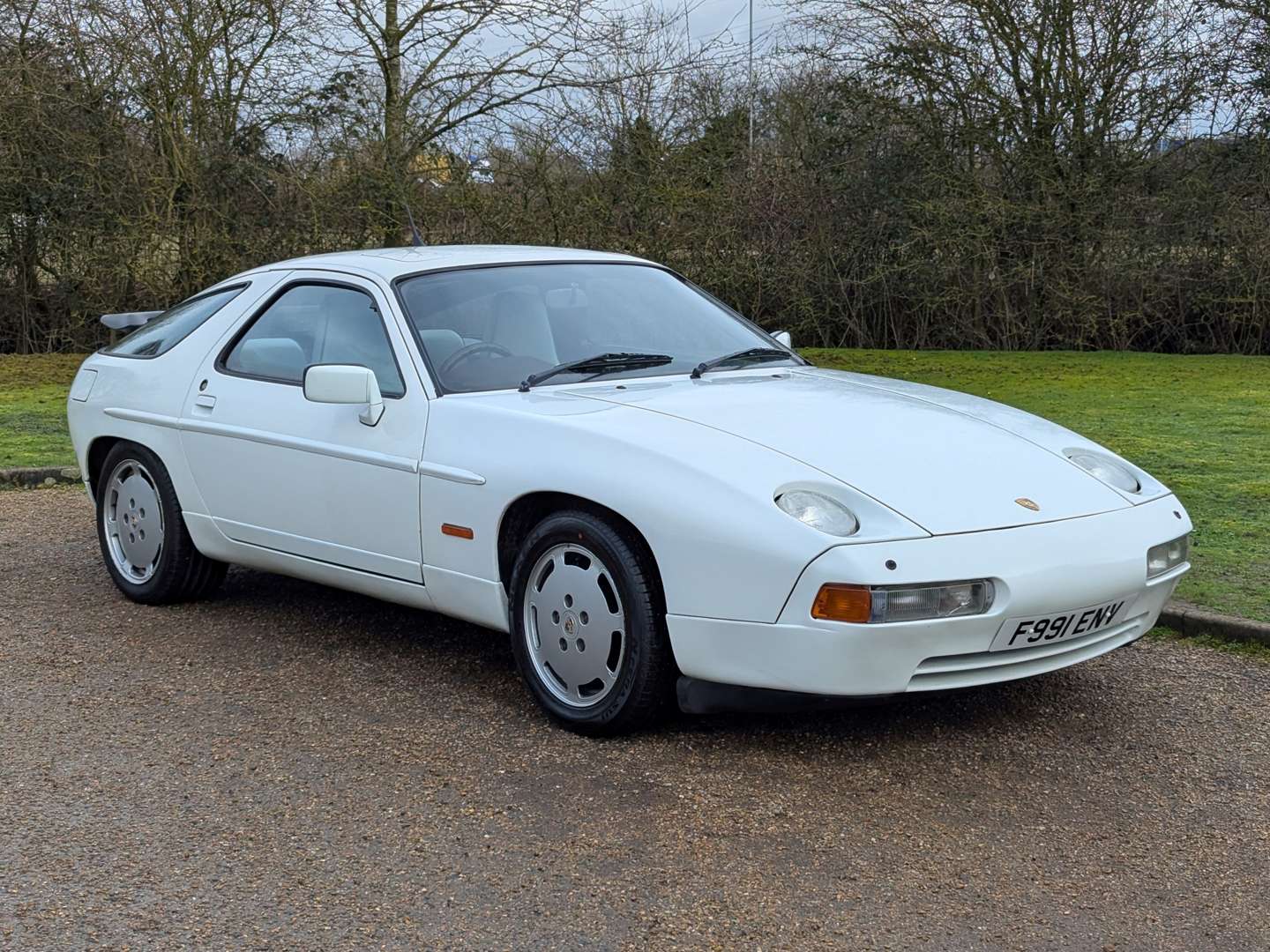 <p>1989 PORSCHE 928 S4 AUTO</p>