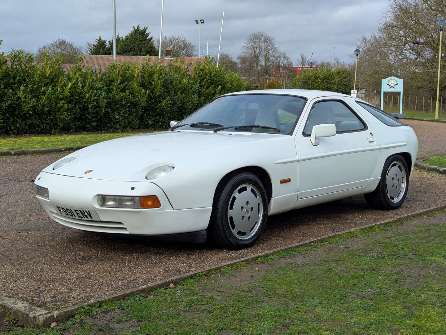 <p>1989 PORSCHE 928 S4 AUTO</p>