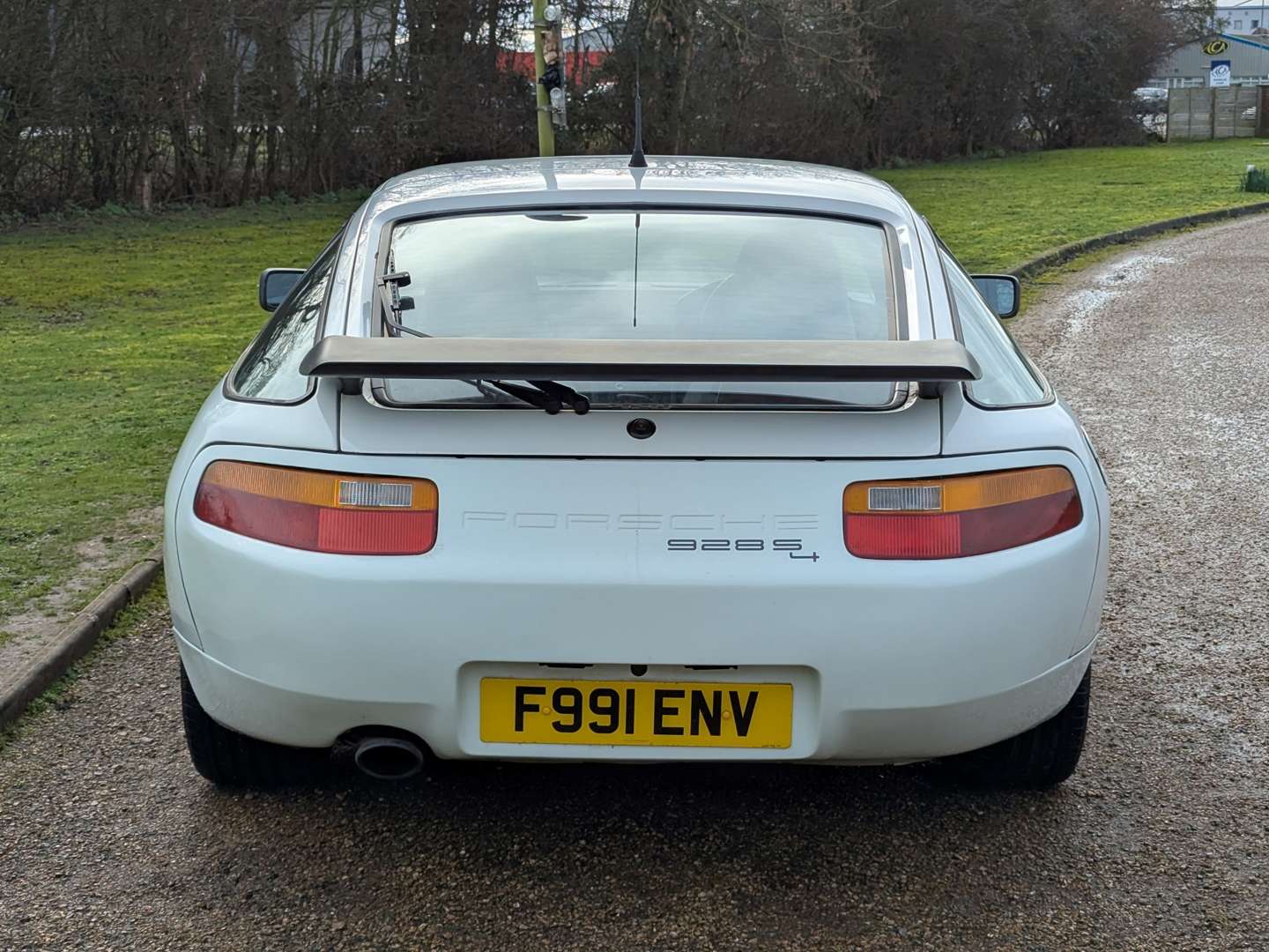 <p>1989 PORSCHE 928 S4 AUTO</p>
