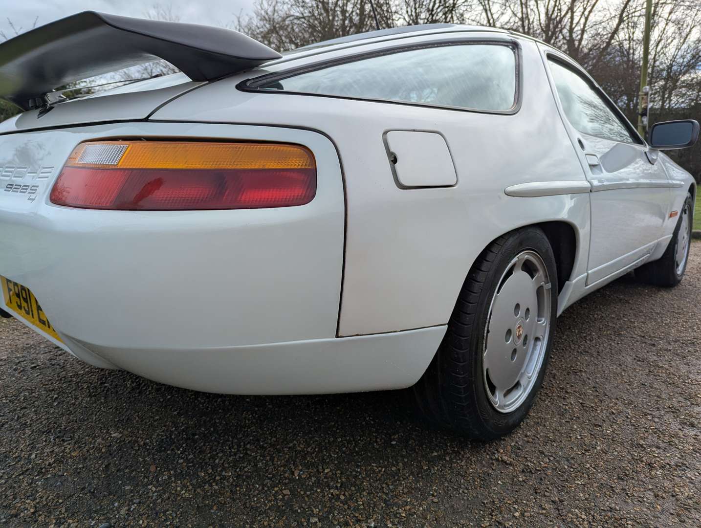 <p>1989 PORSCHE 928 S4 AUTO</p>