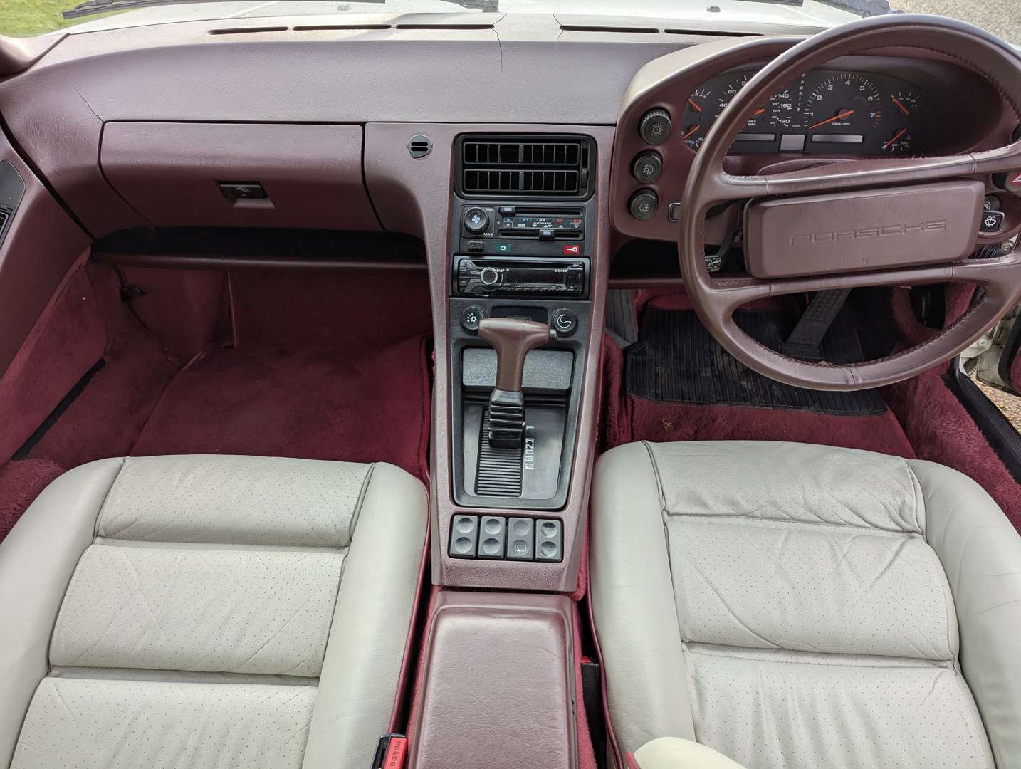 <p>1989 PORSCHE 928 S4 AUTO</p>