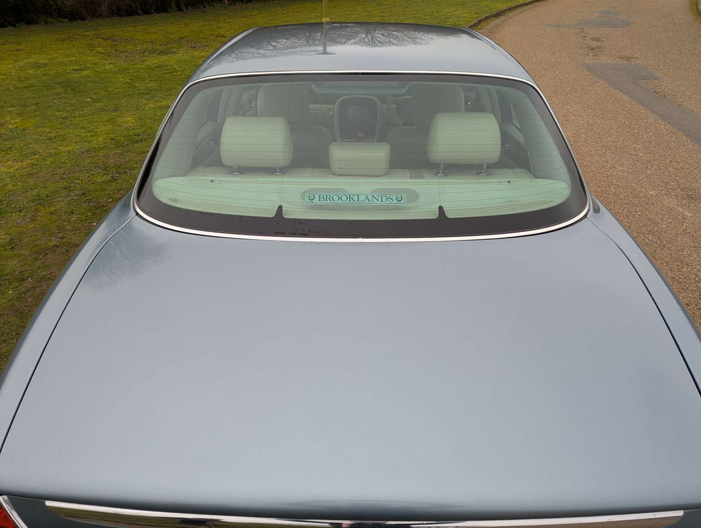 <p>2003 JAGUAR XJ8 V8 SE AUTO</p>