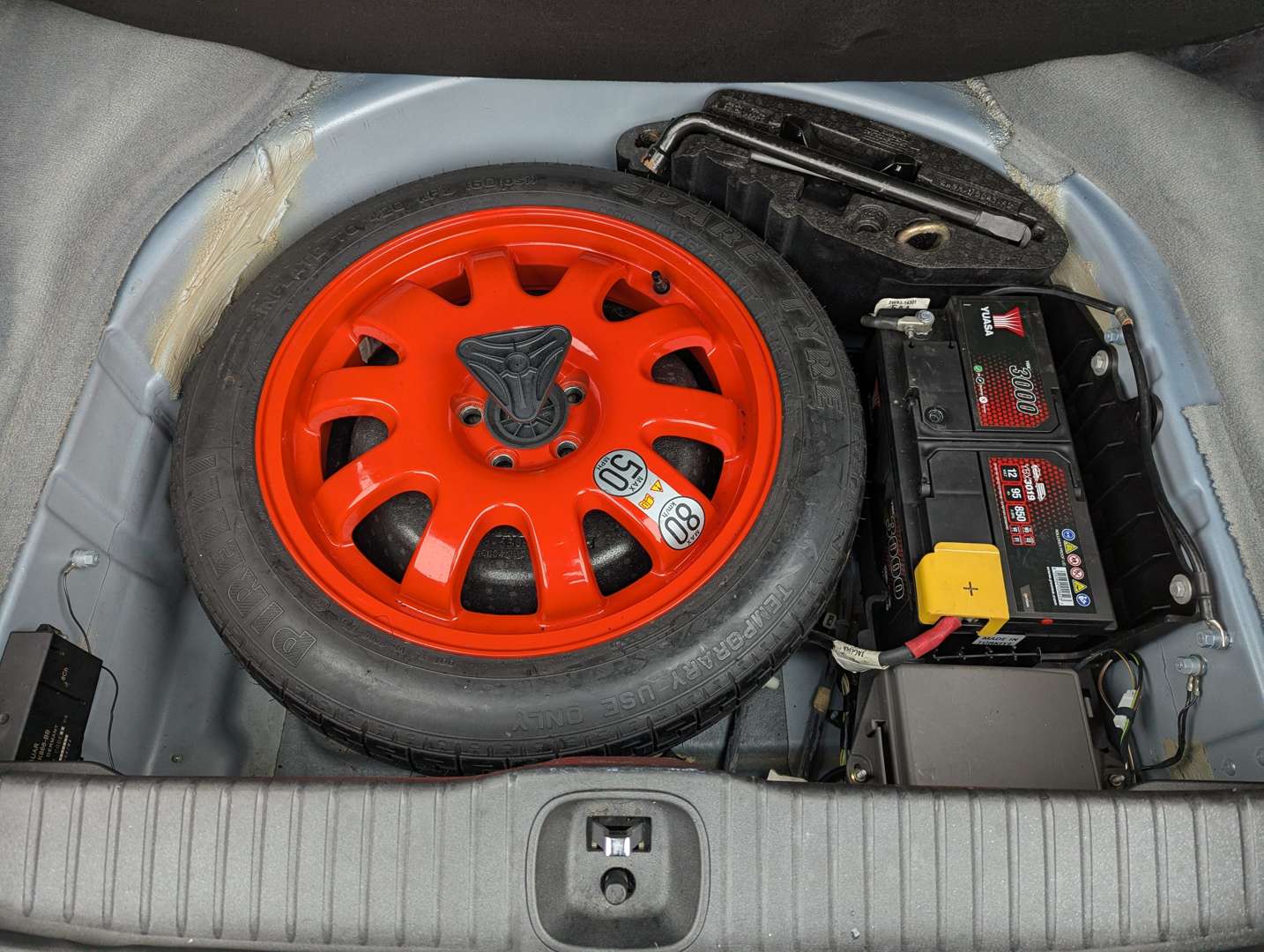 <p>2003 JAGUAR XJ8 V8 SE AUTO</p>