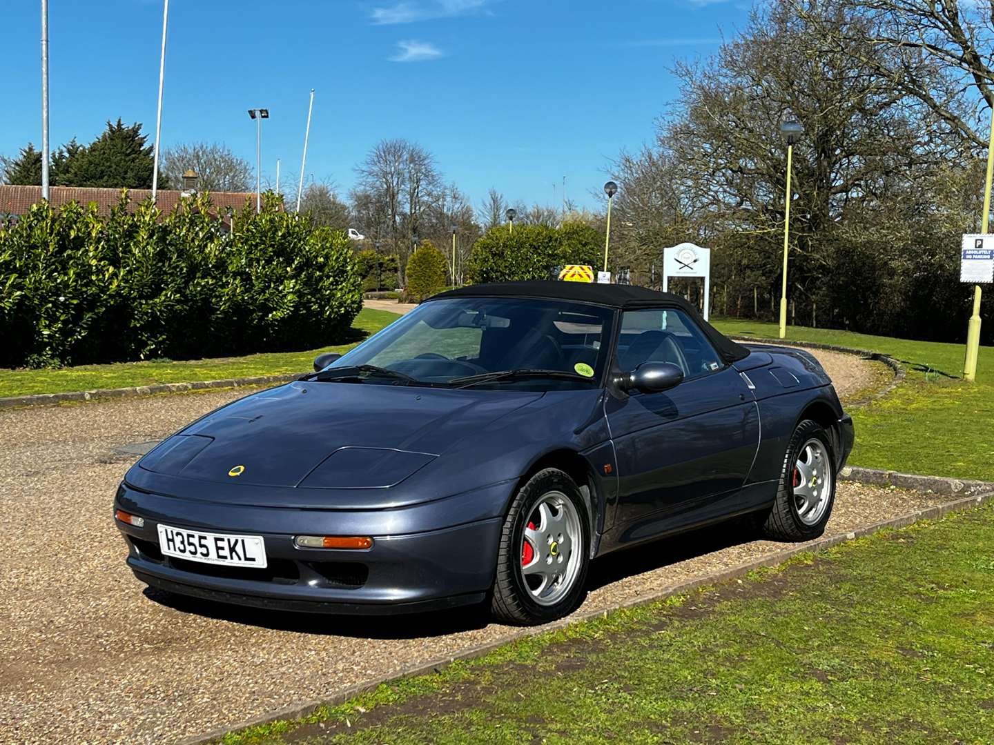 <p>1991 LOTUS ELAN SE TURBO</p>