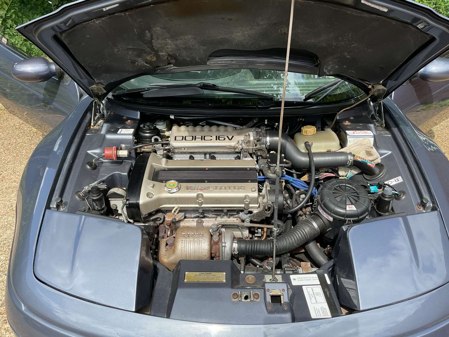 <p>1991 LOTUS ELAN SE TURBO</p>