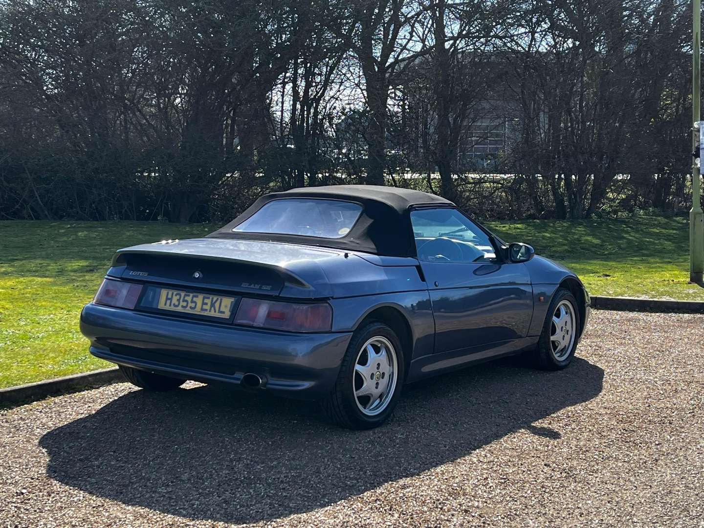 <p>1991 LOTUS ELAN SE TURBO</p>
