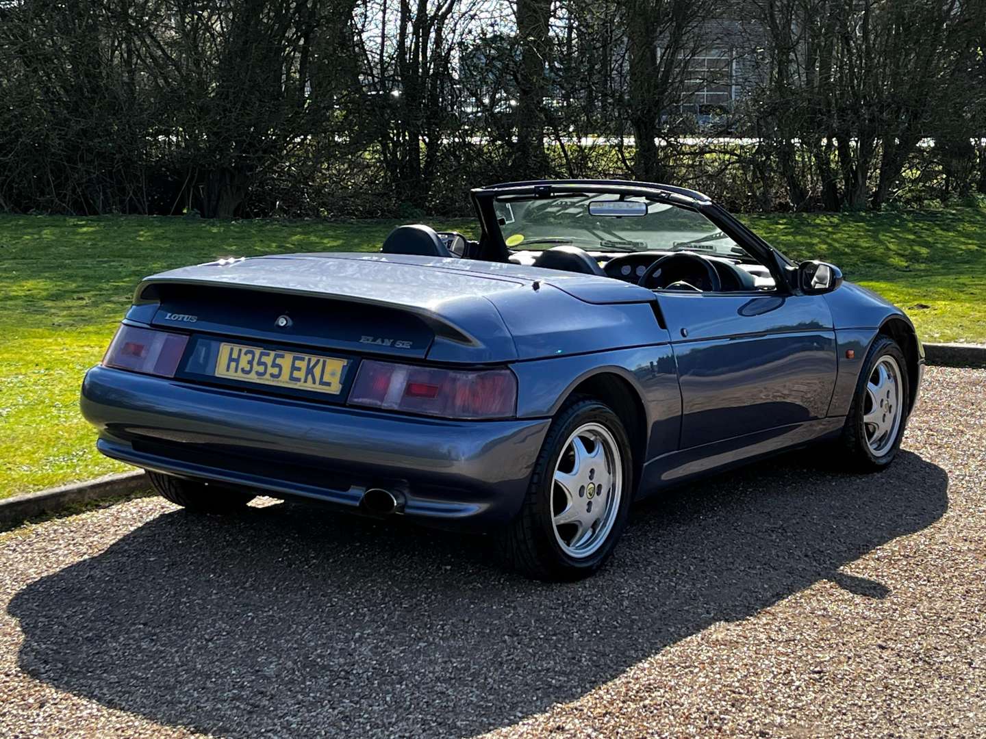 <p>1991 LOTUS ELAN SE TURBO</p>