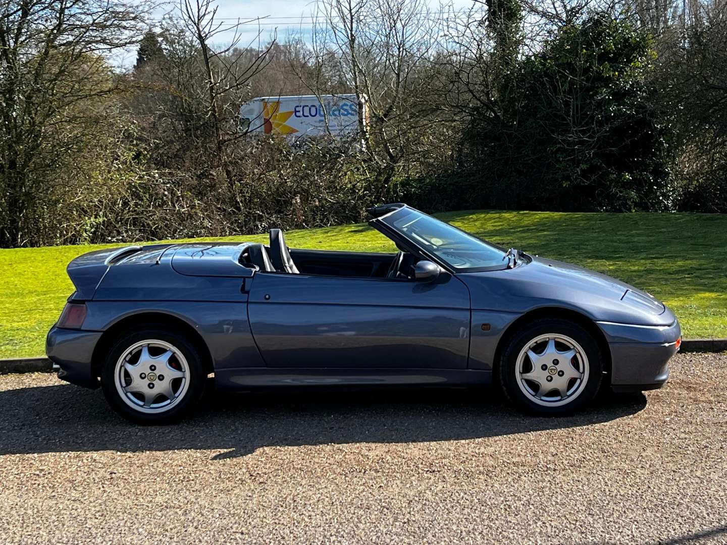 <p>1991 LOTUS ELAN SE TURBO</p>