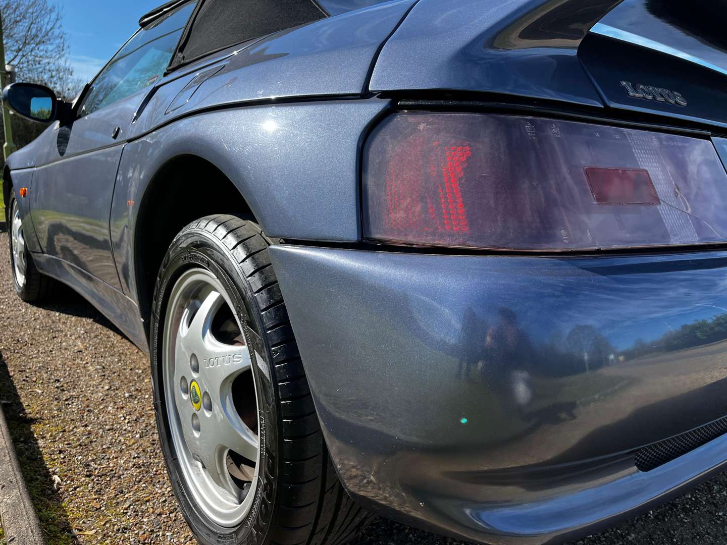 <p>1991 LOTUS ELAN SE TURBO</p>