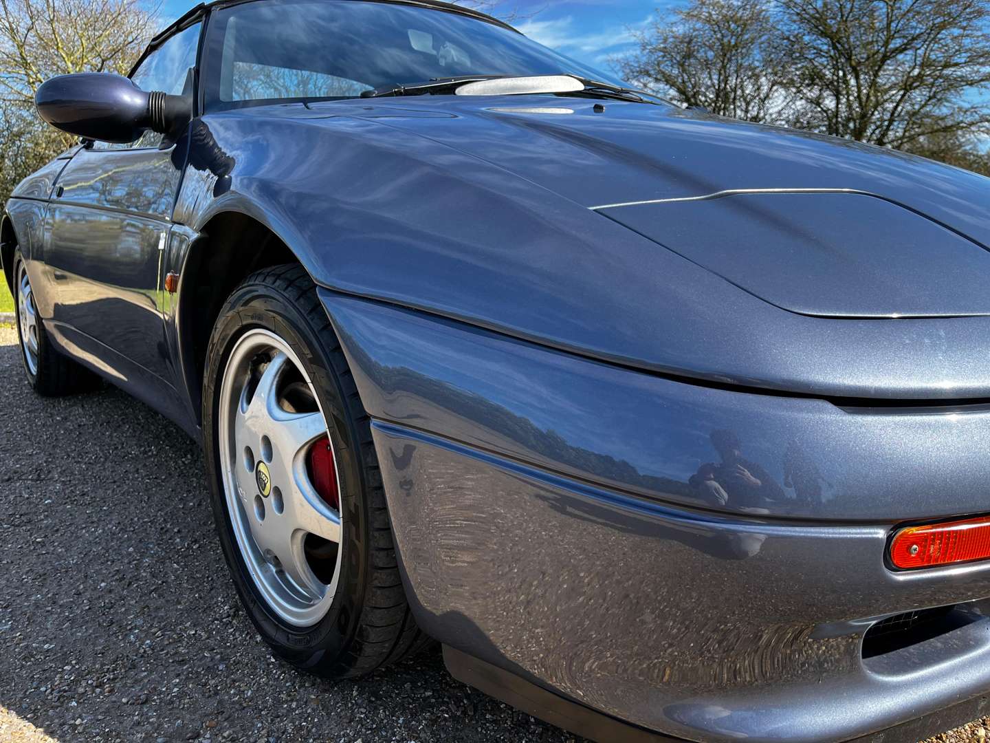 <p>1991 LOTUS ELAN SE TURBO</p>