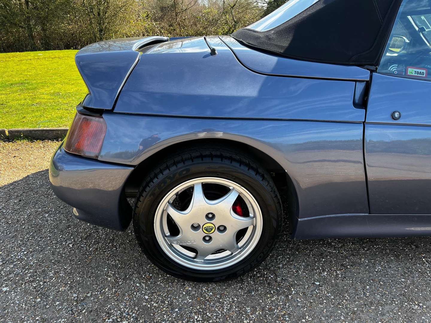 <p>1991 LOTUS ELAN SE TURBO</p>