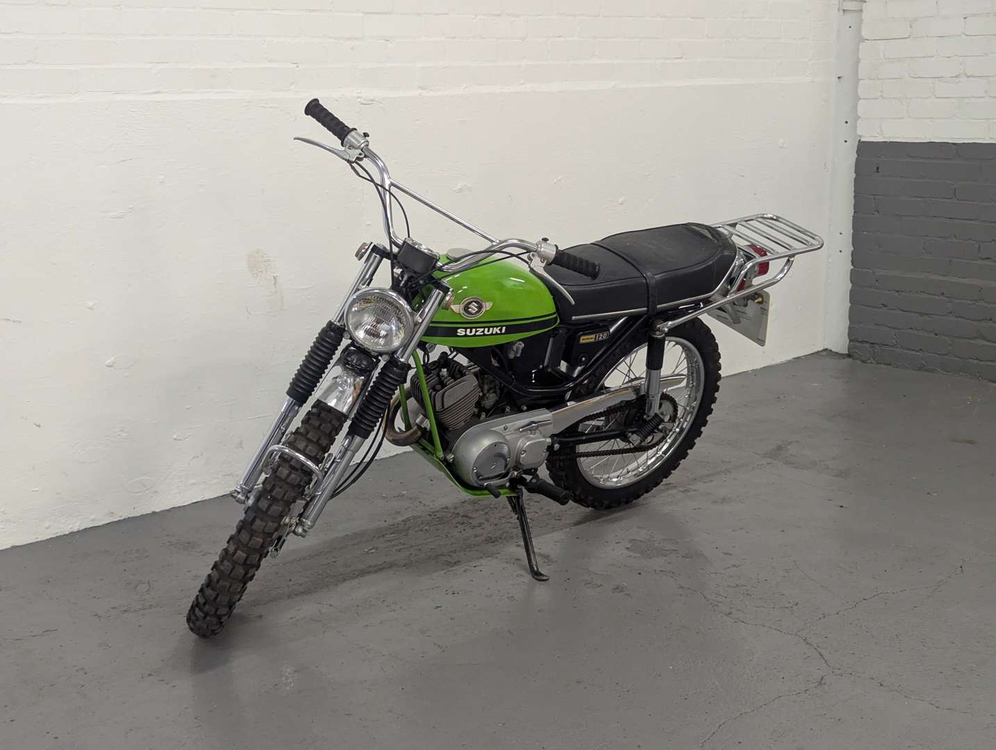 <p>1970 SUZUKI TC120</p>