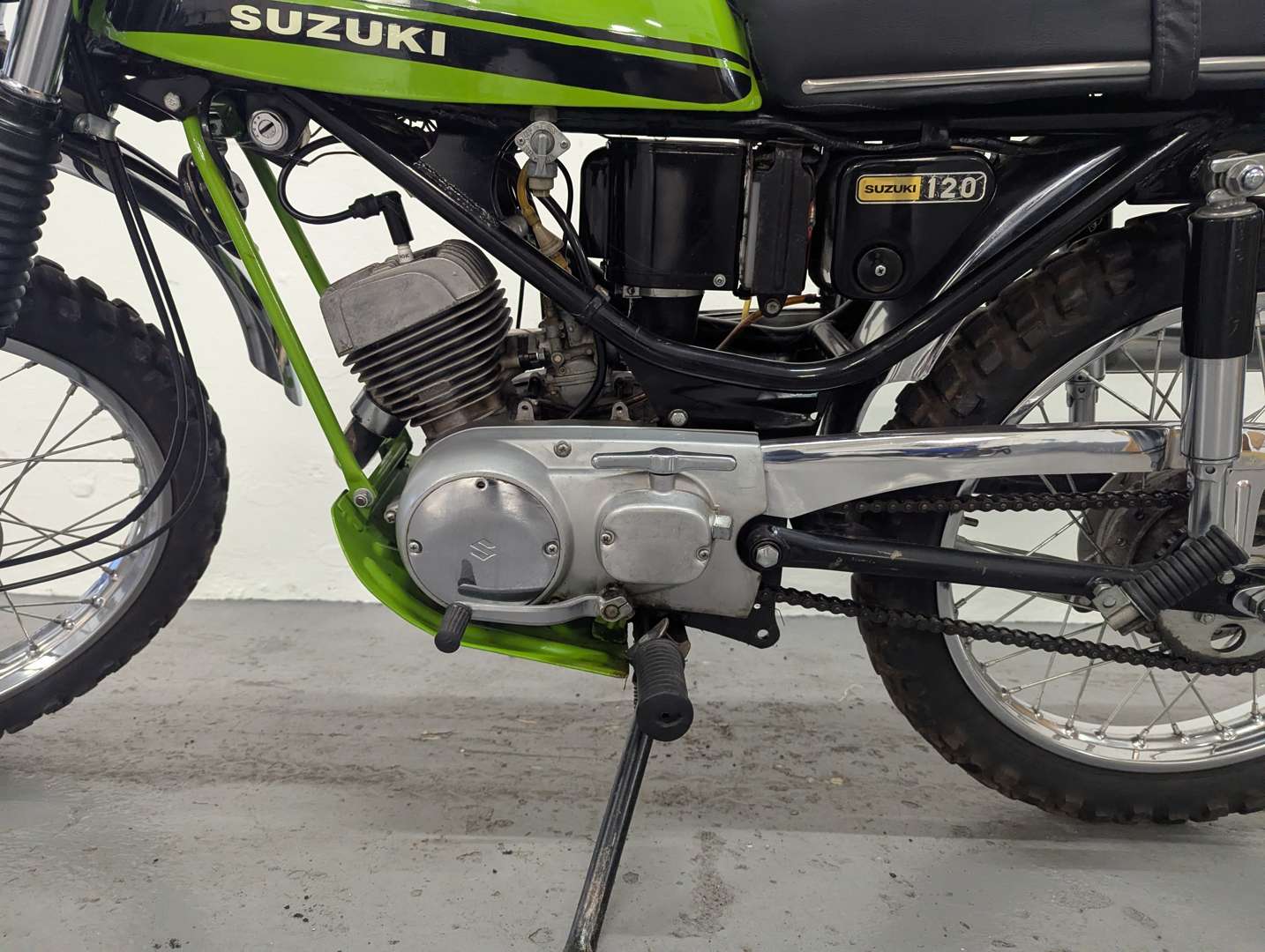 <p>1970 SUZUKI TC120</p>
