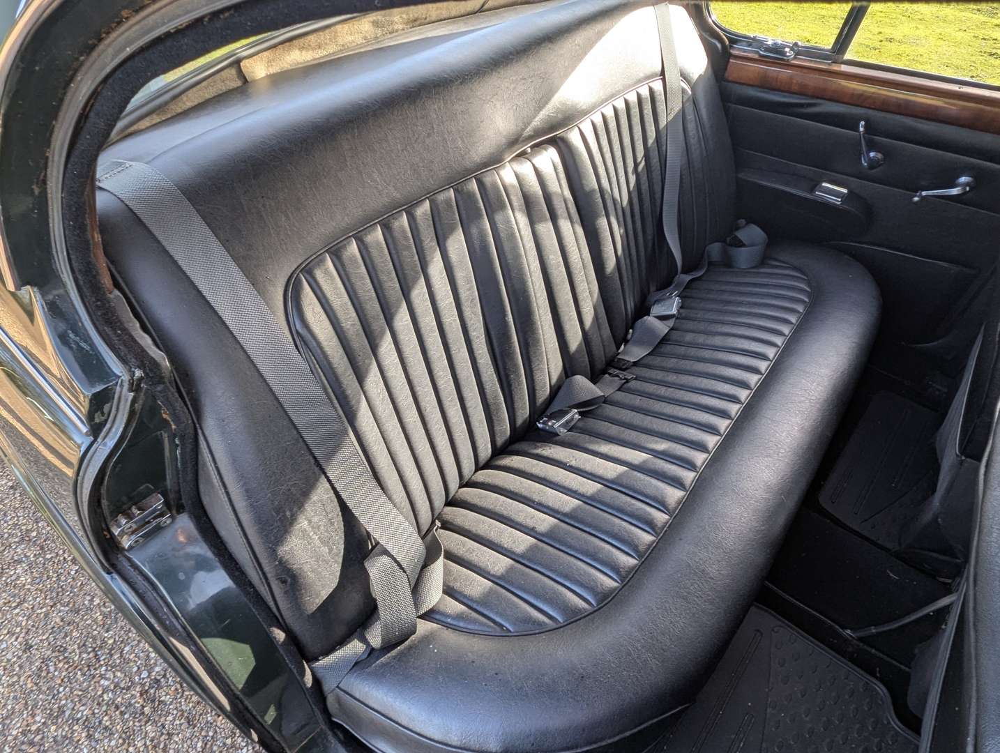 <p>1969 JAGUAR 240</p>