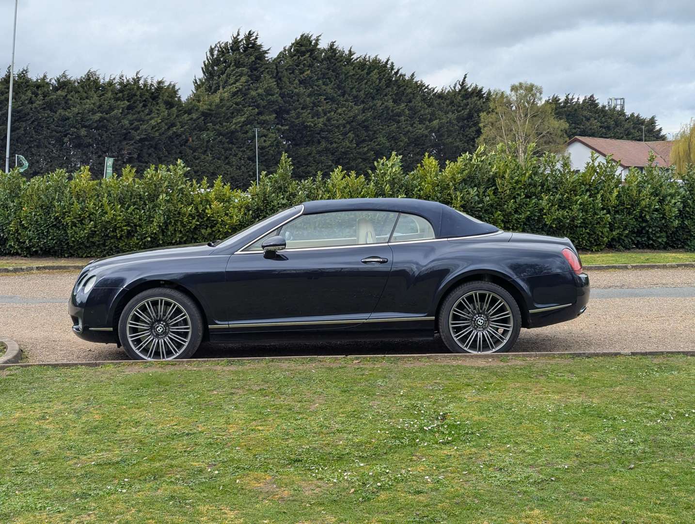 <p>2006 BENTLEY CONTINENTAL GTC AUTO</p>