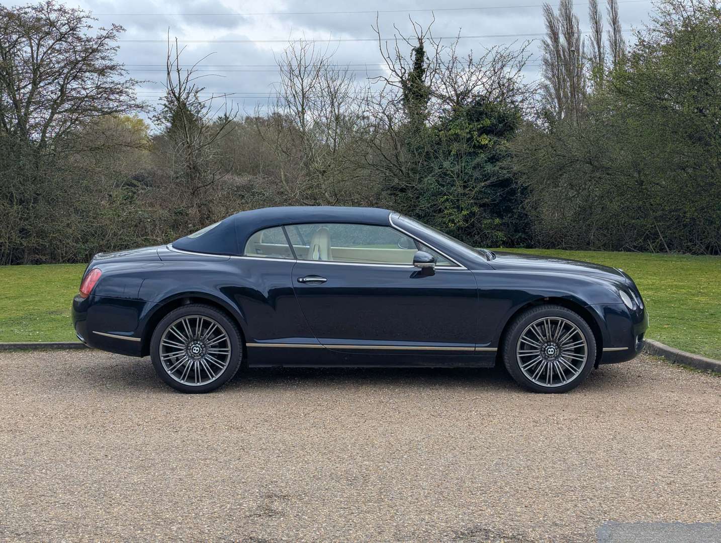 <p>2006 BENTLEY CONTINENTAL GTC AUTO</p>