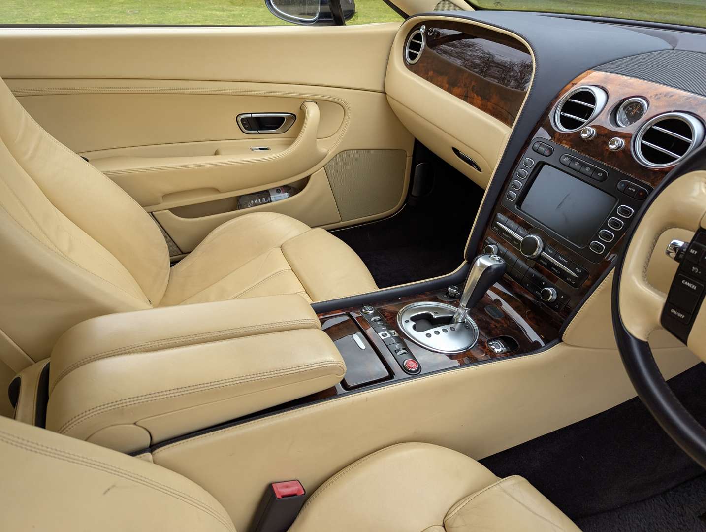 <p>2006 BENTLEY CONTINENTAL GTC AUTO</p>