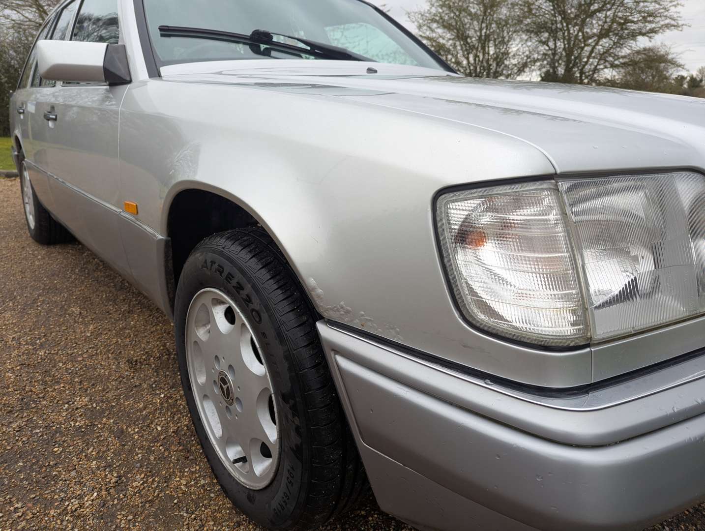 <p>1995 MERCEDES E220 W124 AUTO</p>