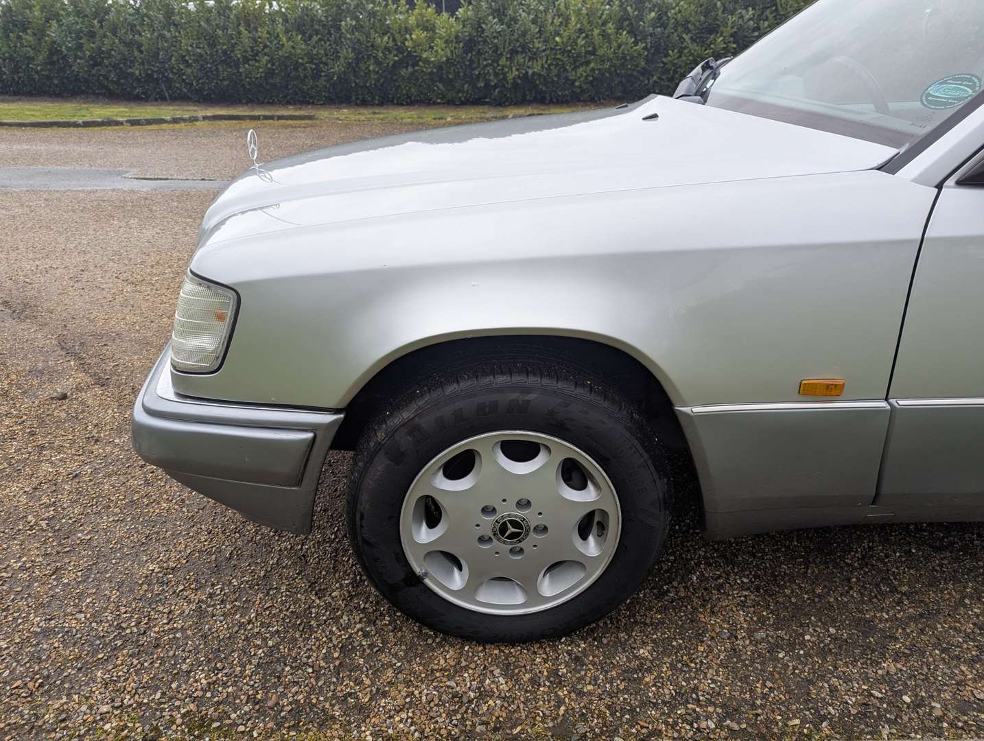<p>1995 MERCEDES E220 W124 AUTO</p>