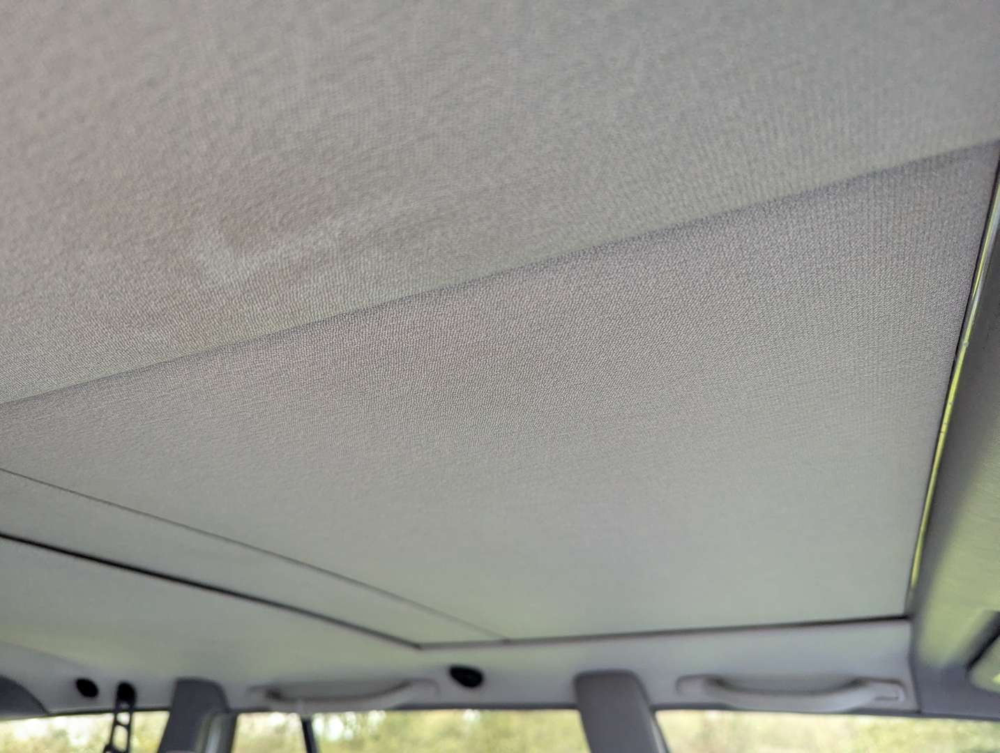 <p>1995 MERCEDES E220 W124 AUTO</p>