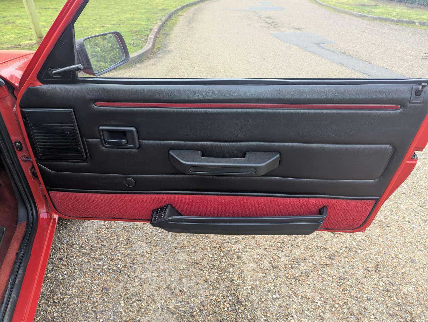 <p>1991 PEUGEOT 205 1.6 GTI</p>