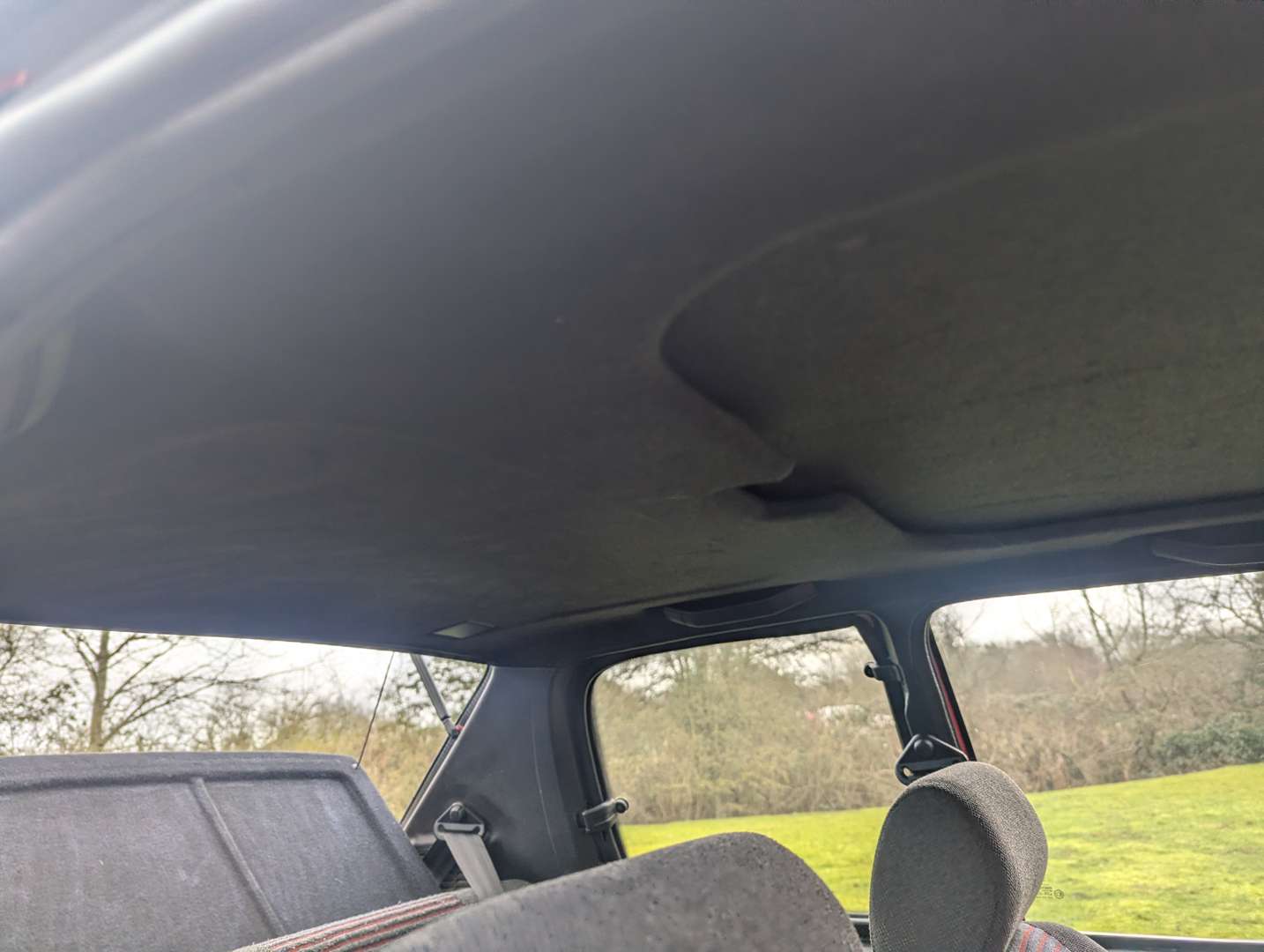 <p>1991 PEUGEOT 205 1.6 GTI</p>