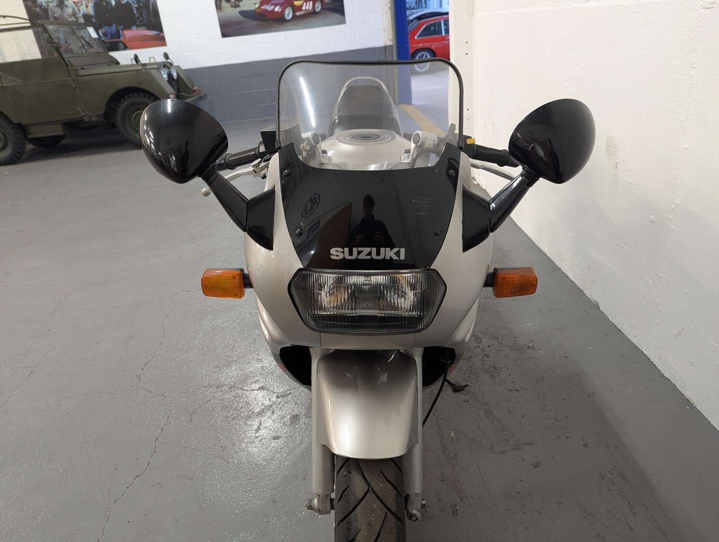 <p>1990 SUZUKI GSX 750F SLINGSHOT</p>