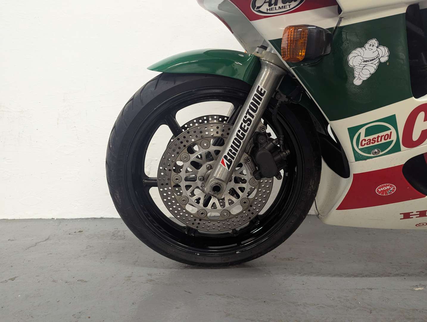 <p>1991 HONDA CBR 400</p>