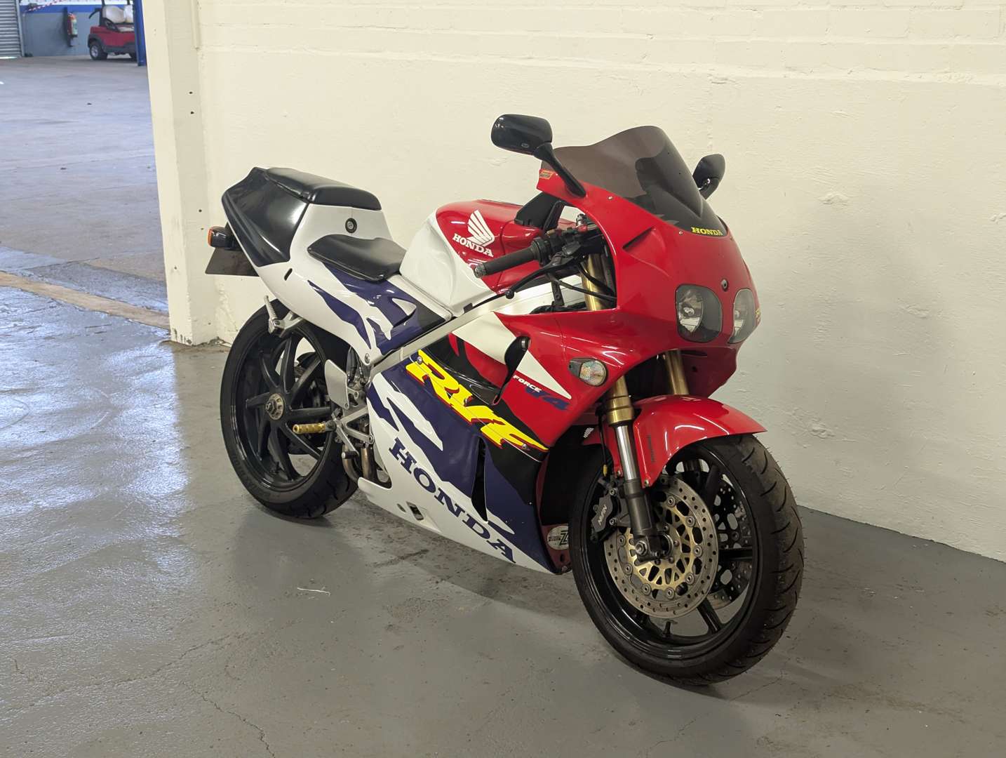 <p>1997 HONDA RVF 400CC</p>