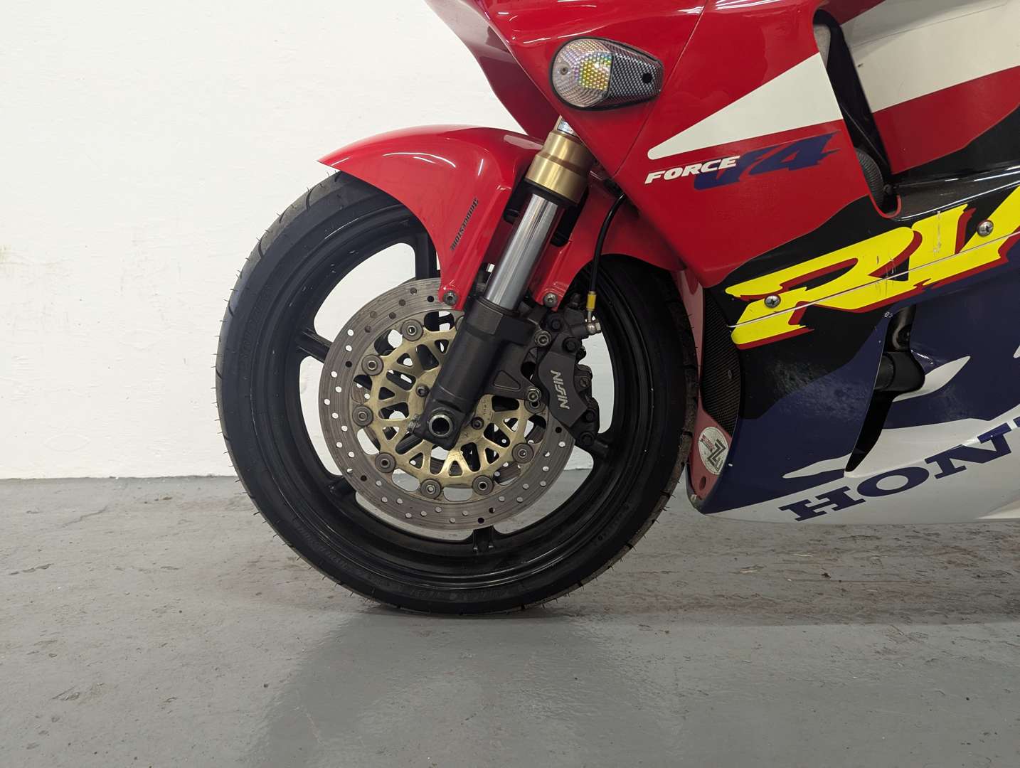 <p>1997 HONDA RVF 400CC</p>