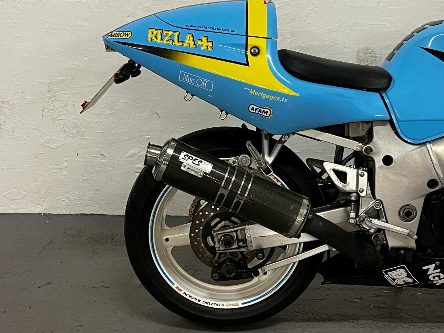 <p>1997 SUZUKI GSXR 600 V</p>