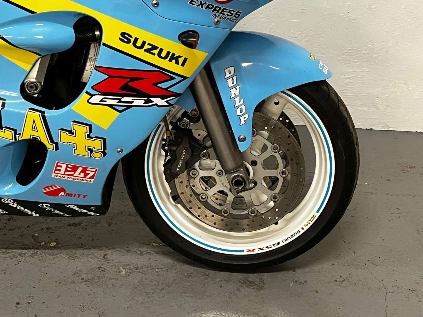 <p>1997 SUZUKI GSXR 600 V</p>