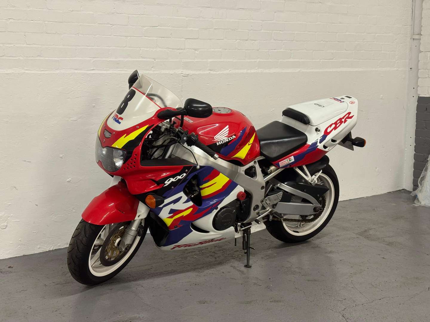 <p>1996 HONDA CBR FIREBLADE 900CC</p>