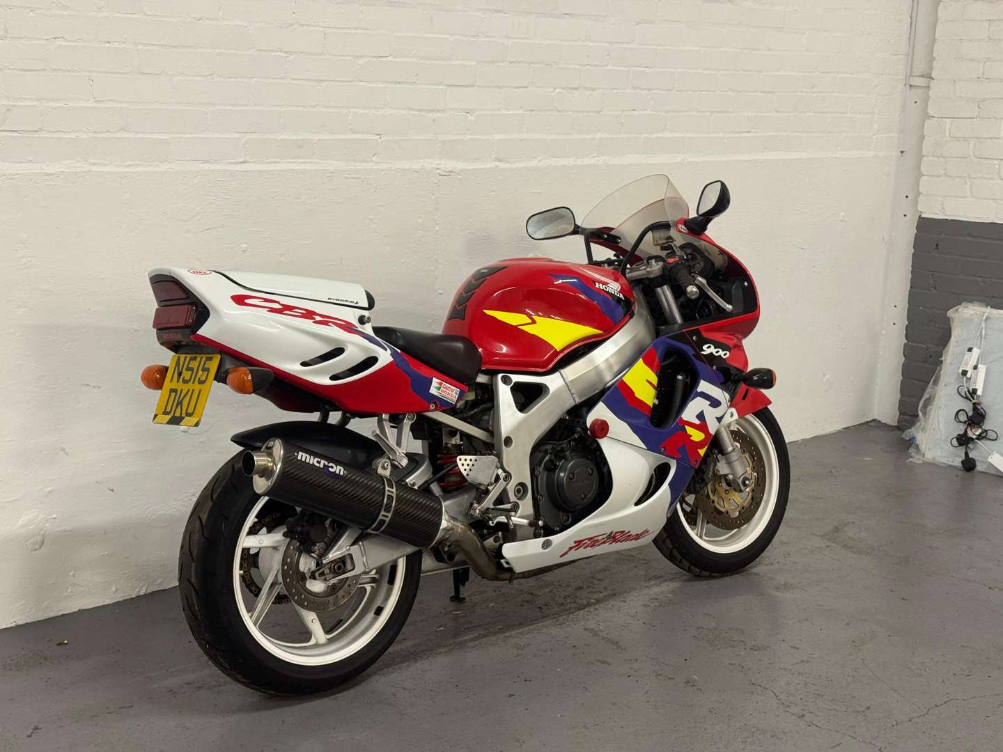 <p>1996 HONDA CBR FIREBLADE 900CC</p>