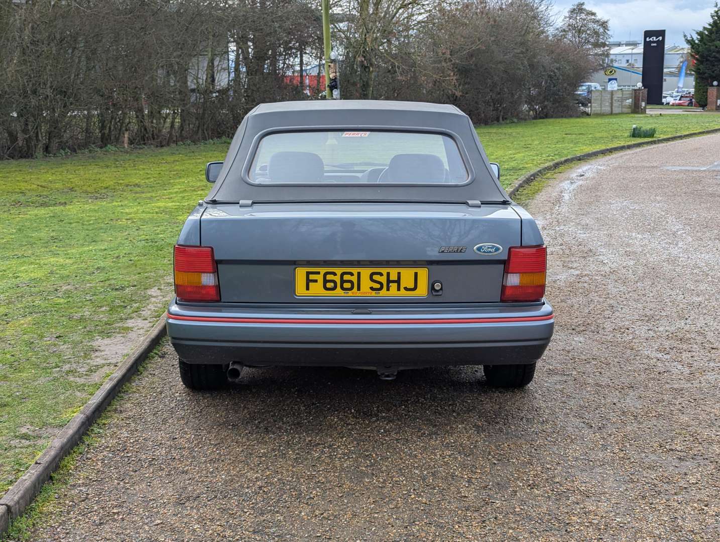 <p>1989 FORD ESCORT 1.6I CABRIOLET</p>