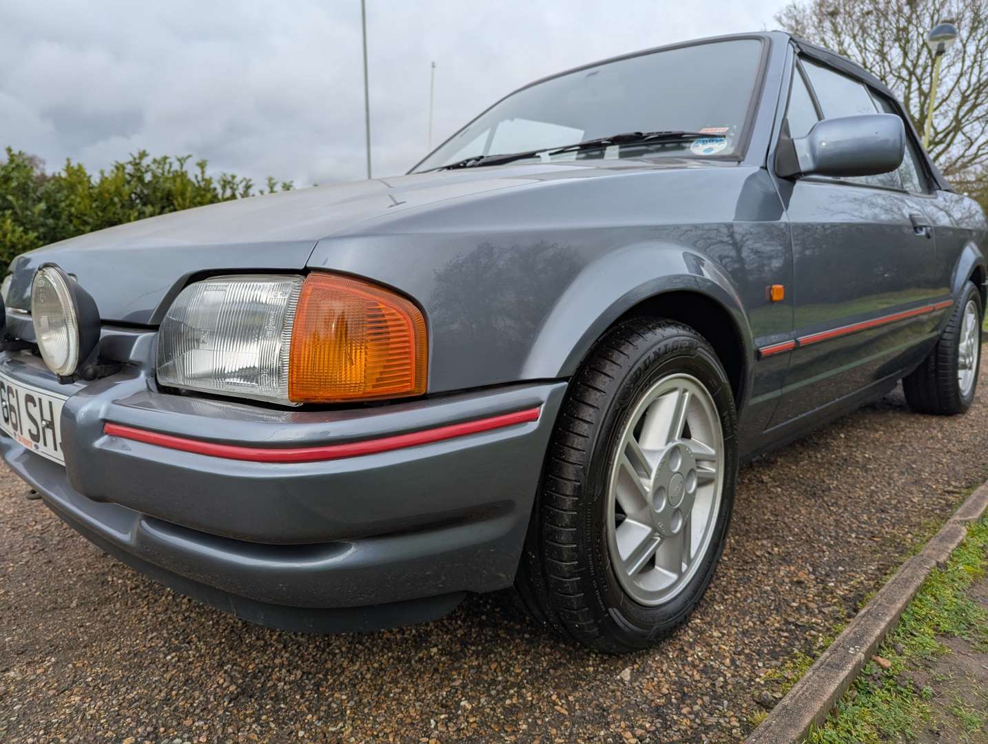<p>1989 FORD ESCORT 1.6I CABRIOLET</p>
